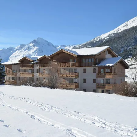 Spacieux 6 Pers Au Pied Des Pistes Avec Parking, Terrasse Et Wifi A Val-cenis - Fr-1-508-138 *