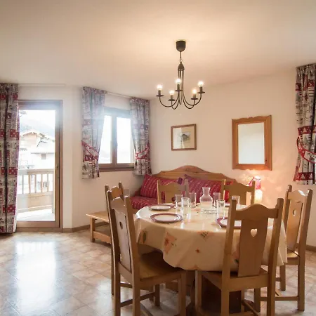 Spacieux 6 Pers Au Pied Des Pistes Avec Parking, Terrasse Et Wifi A Val-cenis - Fr-1-508-138 Appartement
